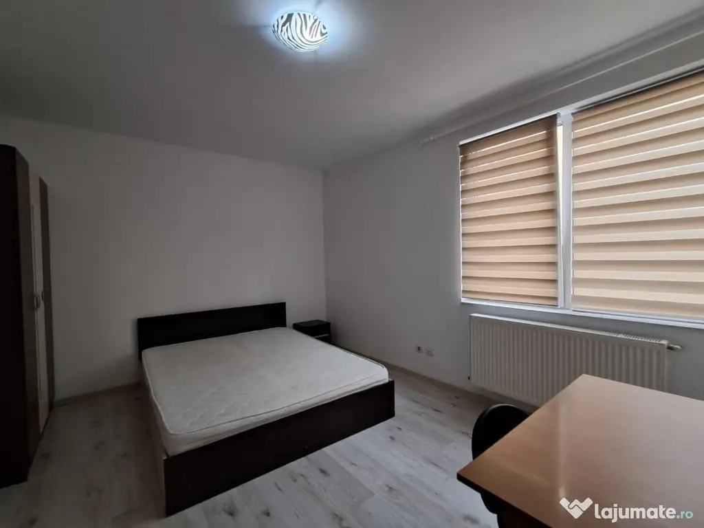 Apartament 3 camere, parcare Str.Florilor Floresti 