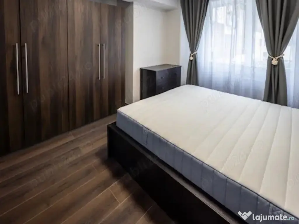 Apartament 3 camere zona TRACTORUL, 