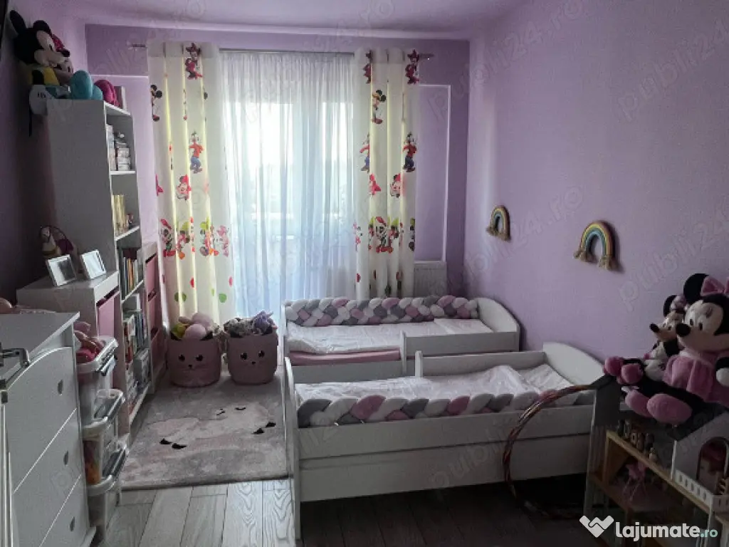 Apartament 3 camere zona CENTRALA 