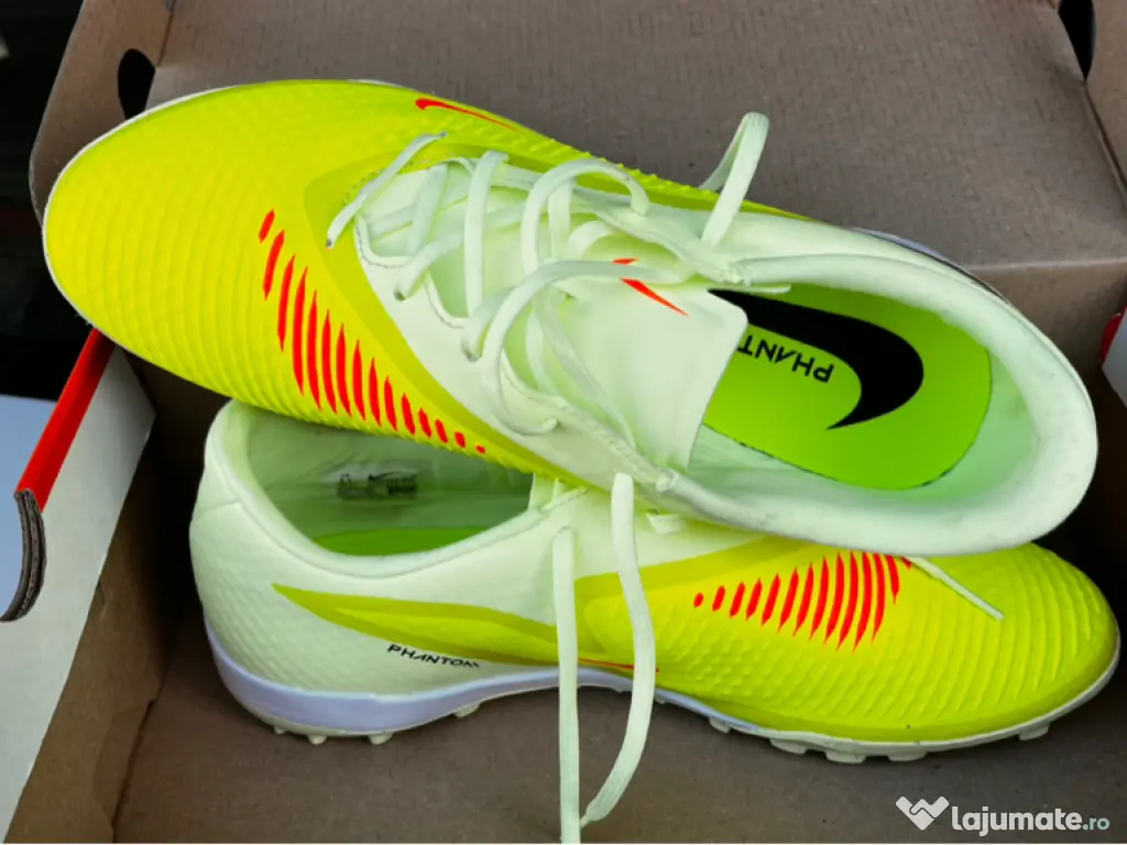 Adidași Nike Phantom sintetic 