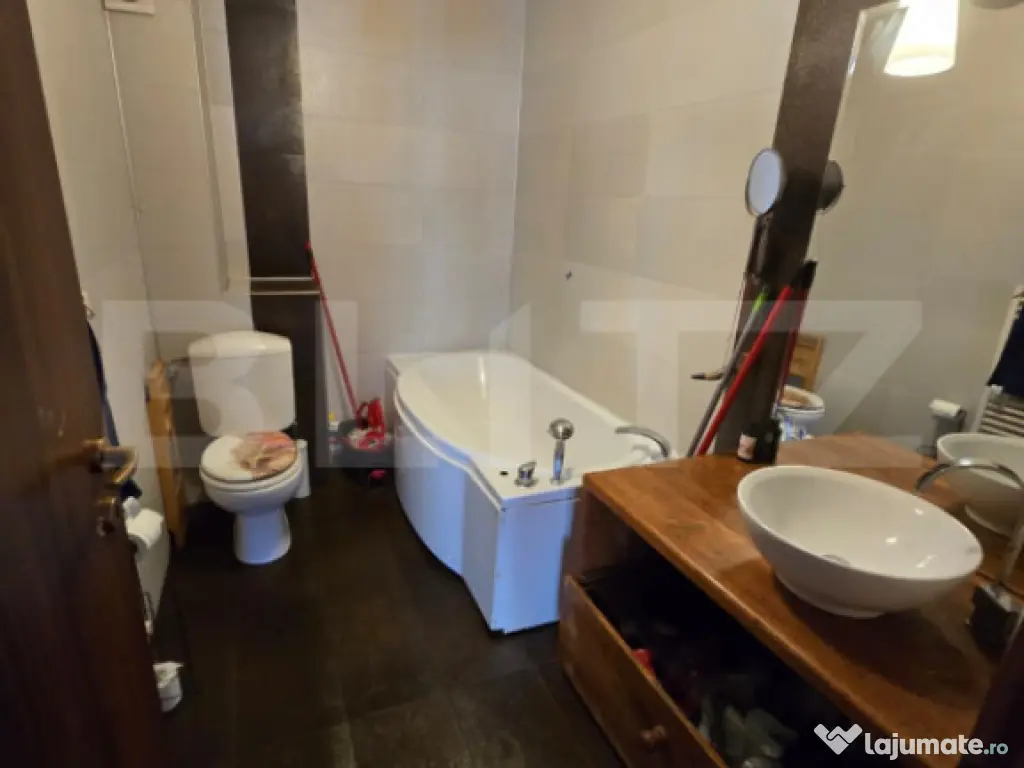 Apartament 3 camere, 75mp cu doua parcari, zona Atelierul de 