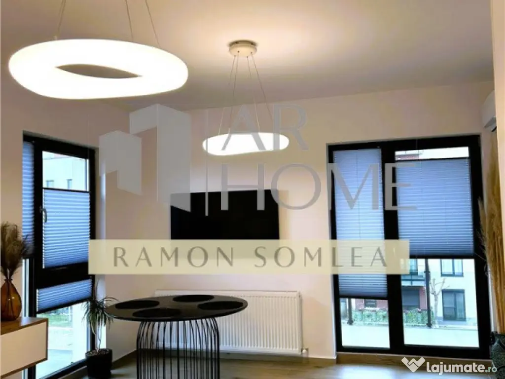 Garsoniera spatioasa, prima , cartier Albert, Ploiesti 