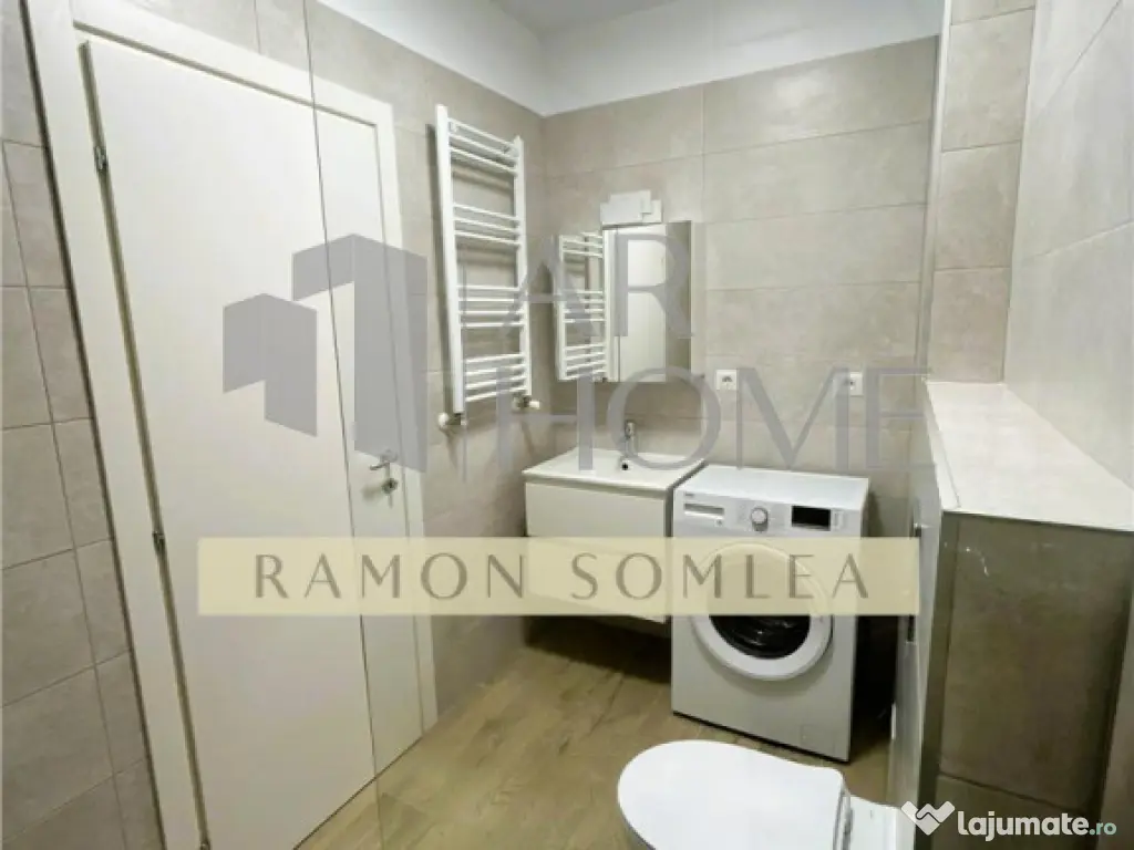 Garsoniera spatioasa, prima , cartier Albert, Ploiesti 