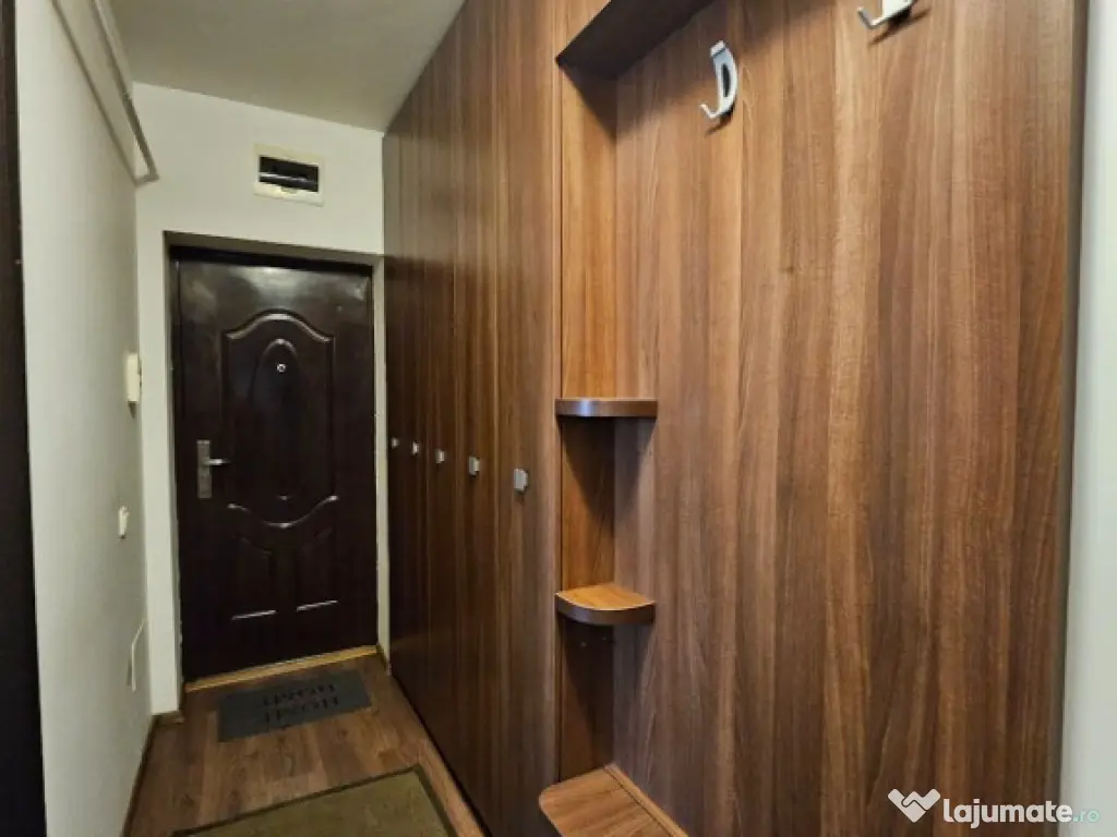 Ap 2 cam fond nou, Gavana 3, parcare, 350 euro 