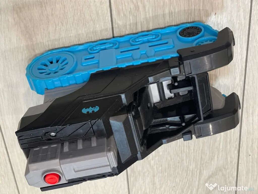 Tanc batman mașina MQuuin și macara 