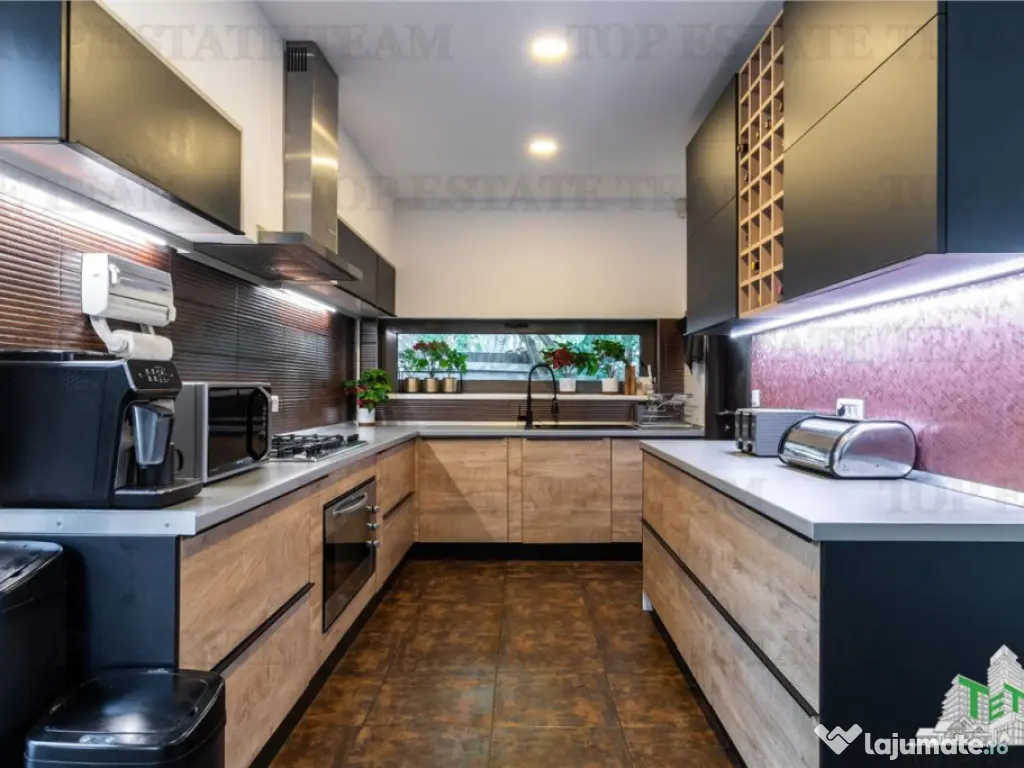 Vila premium cu 7 camere, de inchiriat cu piscina privata si 