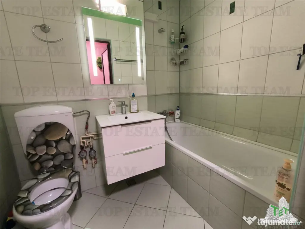 Apartament de 3 camere amenajat cu gust in zona Giulesti 