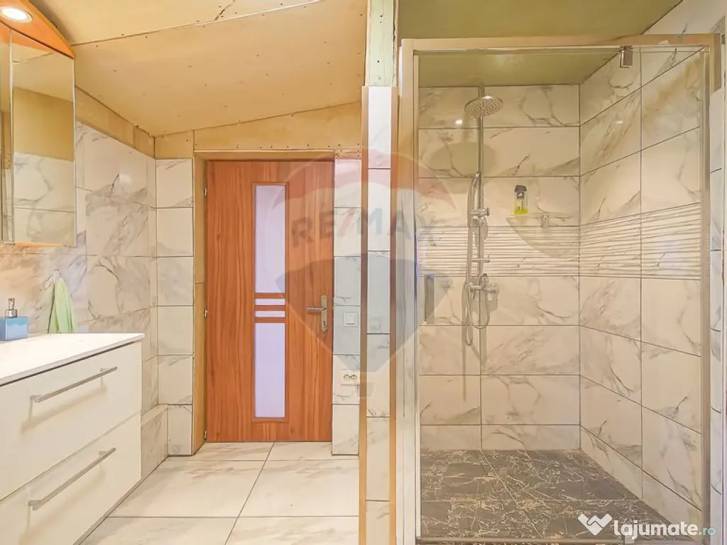 Casă individuală cu potențial în zonă centrală – ... 