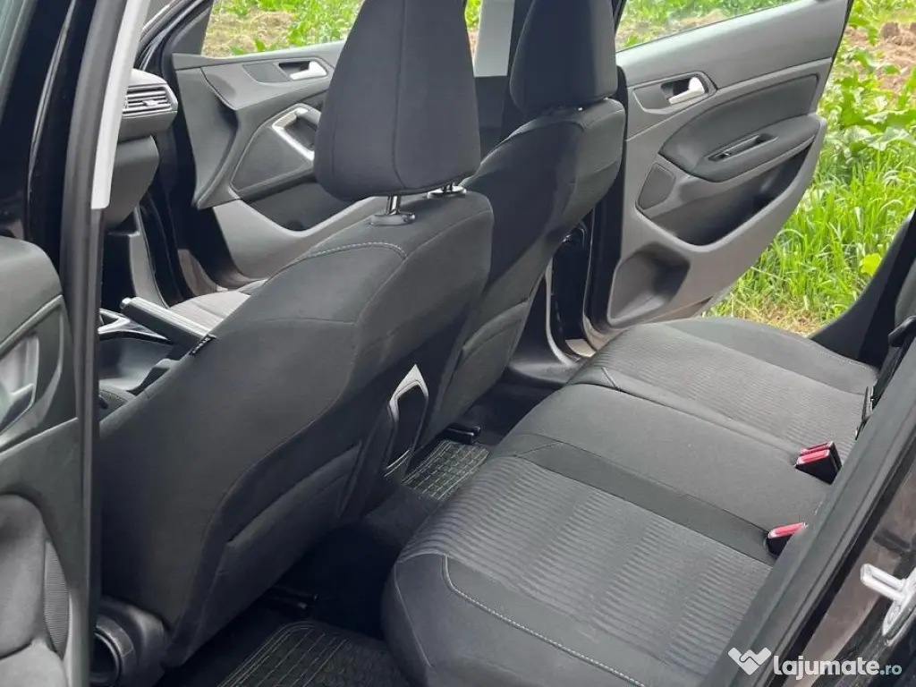 Vând Peugeot 308 sw 2015 