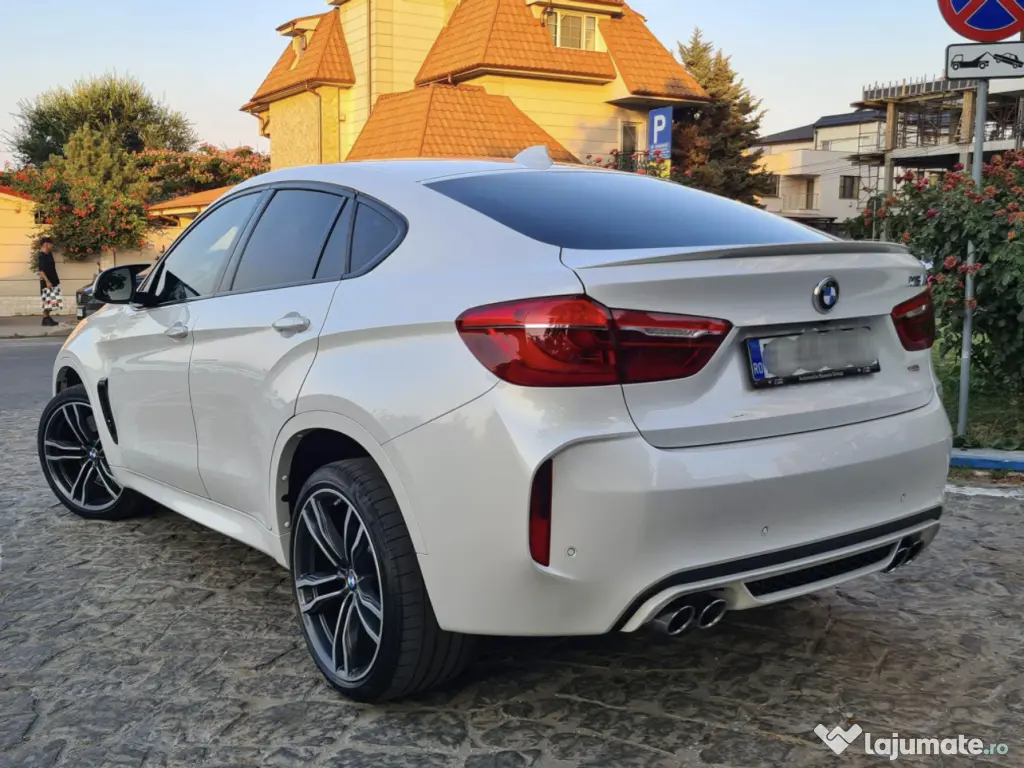 Vând sau Schimb X6M 4.4 i mașina are soft 