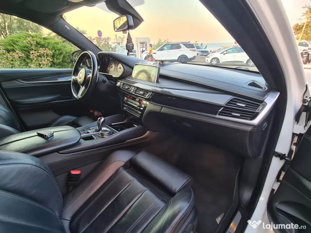 Vând sau Schimb X6M 4.4 i mașina are soft 