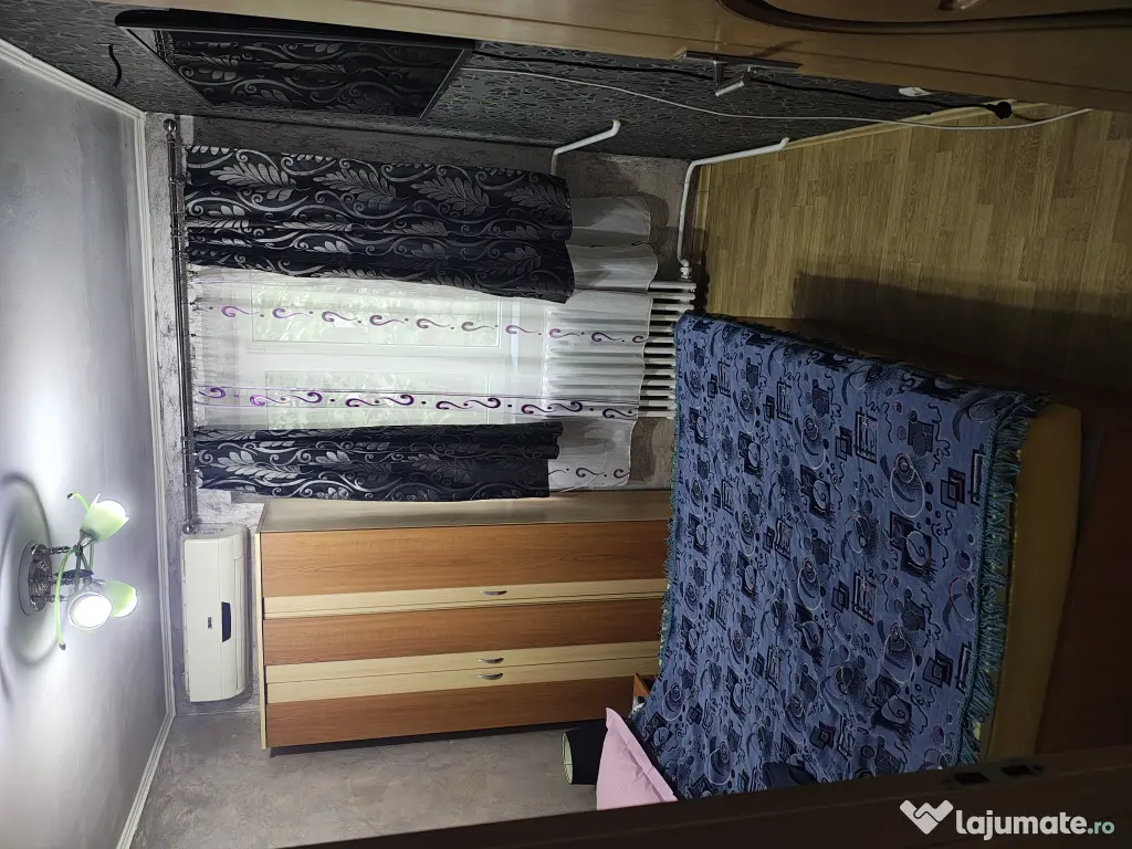 Persoana fizica apartament 2 camere Podu roș- kaufland nicolina 