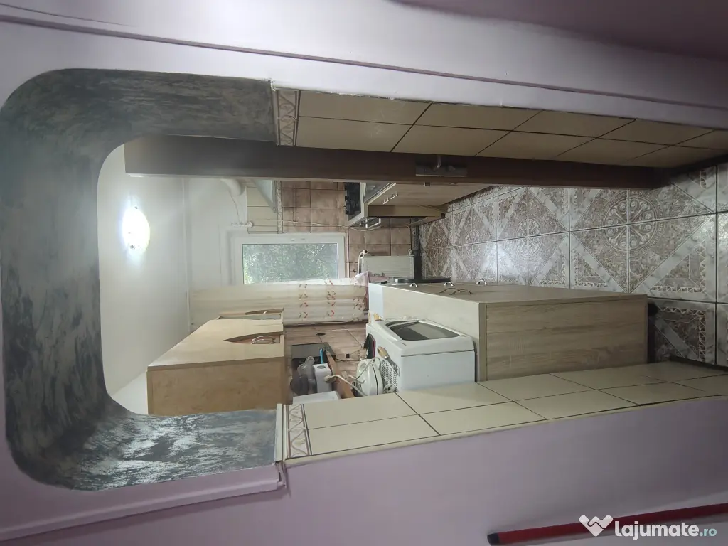 Persoana fizica apartament 2 camere Podu roș- kaufland nicolina 