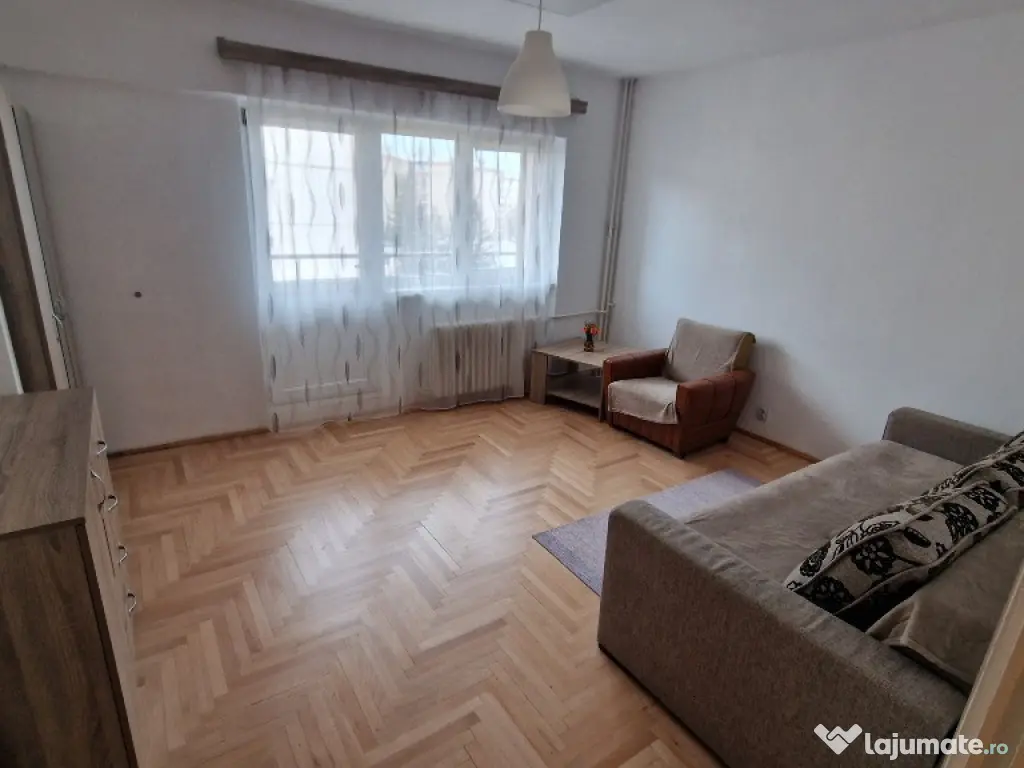 Garsoniera zona Electrica 