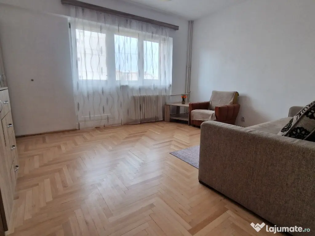 Garsoniera zona Electrica 