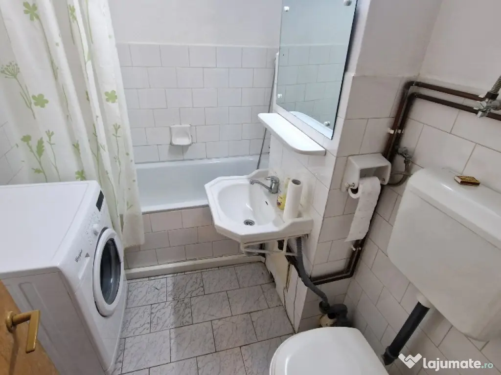 Garsoniera zona Electrica 