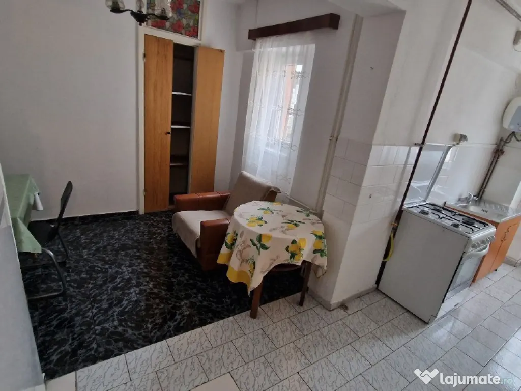 Garsoniera zona Electrica 