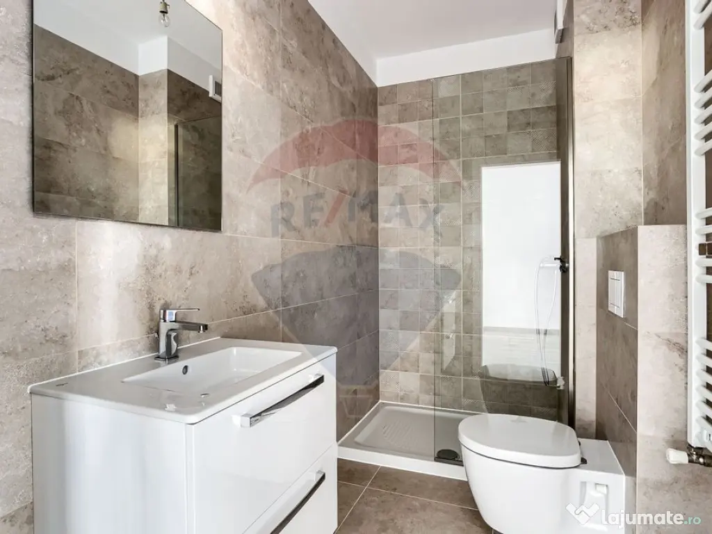 Apartament 3 camere COMPLEX ADORA PARK cu loc de parcare 