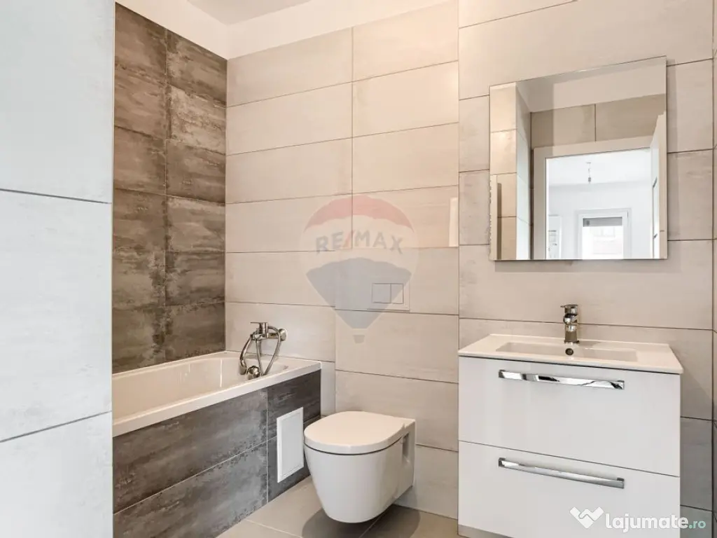 Apartament 3 camere COMPLEX ADORA PARK cu loc de parcare 