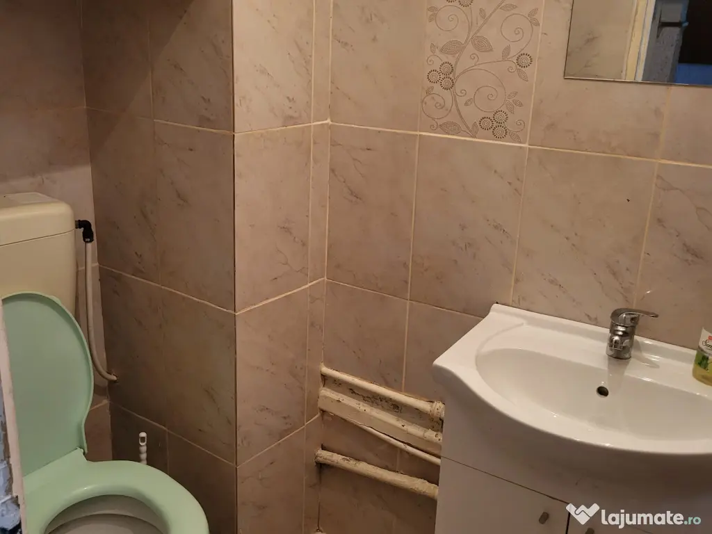 Vânzare apartament 3 camere – Rahova, Str. Bârcă, Sector 5 