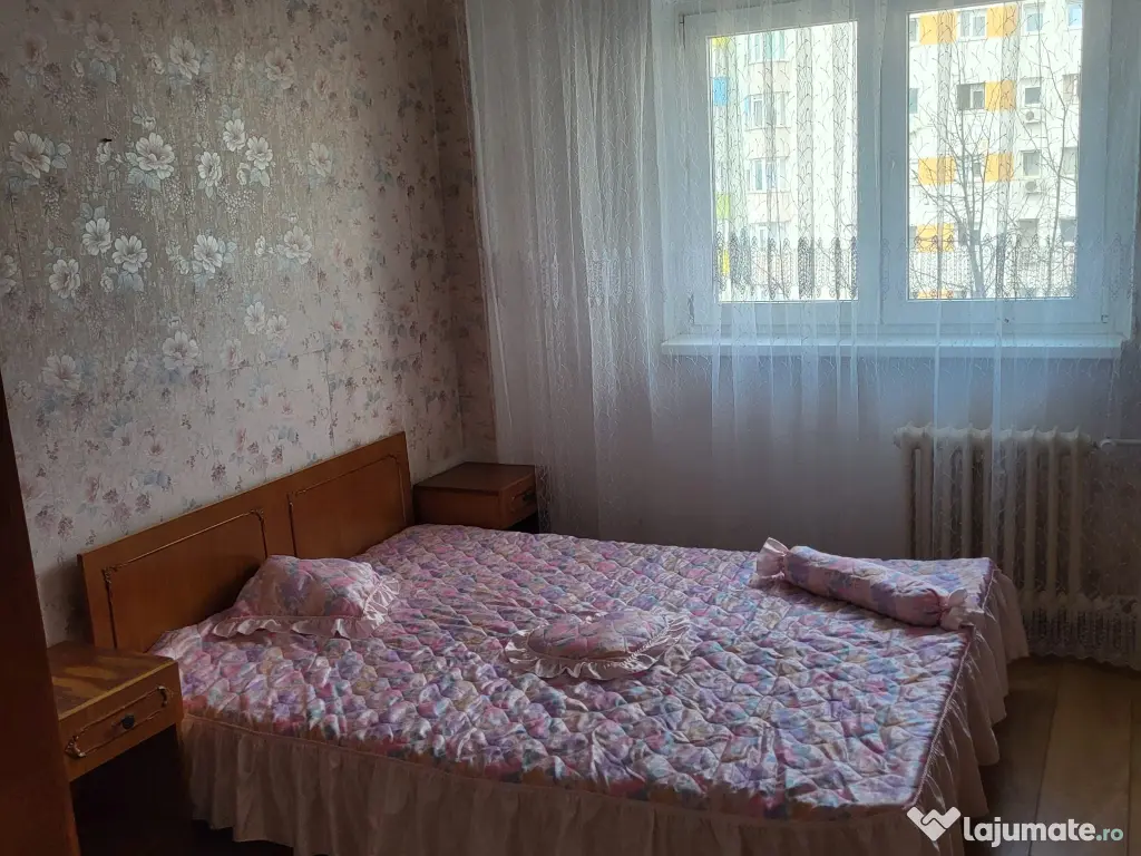 Vânzare apartament 3 camere – Rahova, Str. Bârcă, Sector 5 