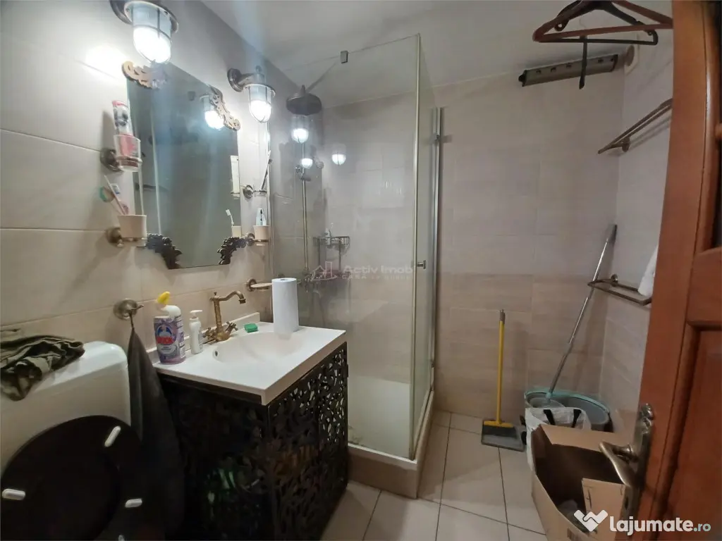 2 Camere Drumul Taberei- Titel Petrescu 