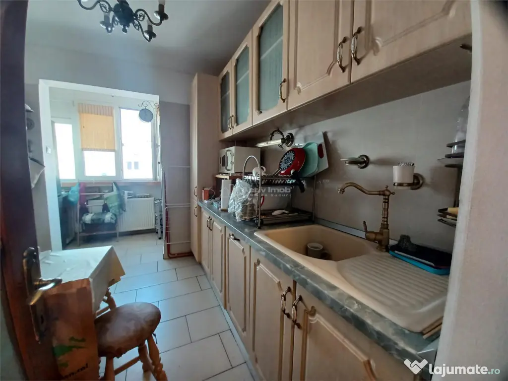 2 Camere Drumul Taberei- Titel Petrescu 