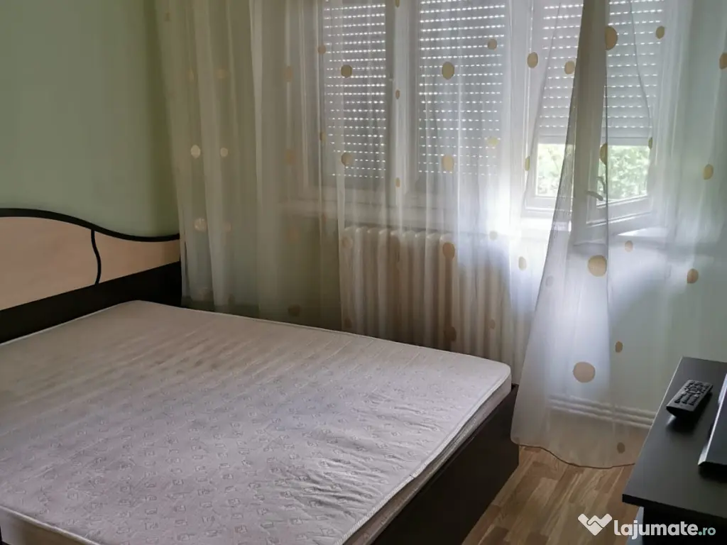 Particular vând apartament 2 camere 