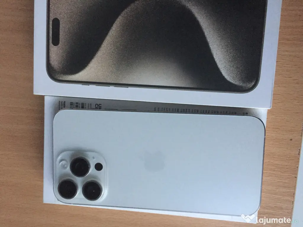 iPhone 15 pro max full box, baterie 87% 