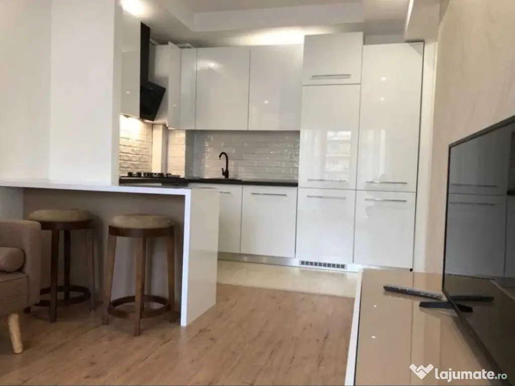 COSMOPOLIS - Apartament 3 camere tip studio, mobilat si utilat 