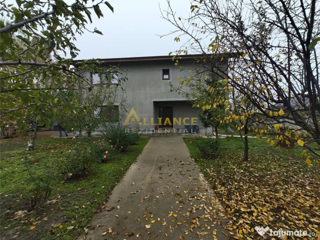 Vila spectaculoasa - 249 mp utili, teren 881 mp, 