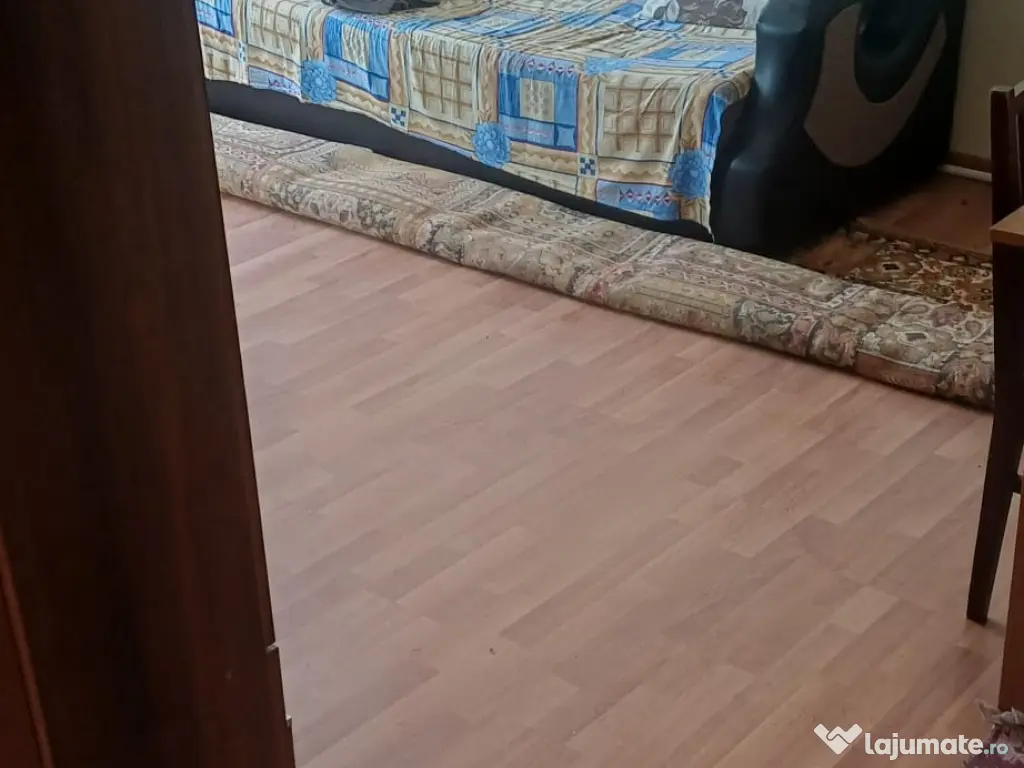 Apartament 2 camere strada Alexandru Ghica intersectie cu str. Bucuresti.