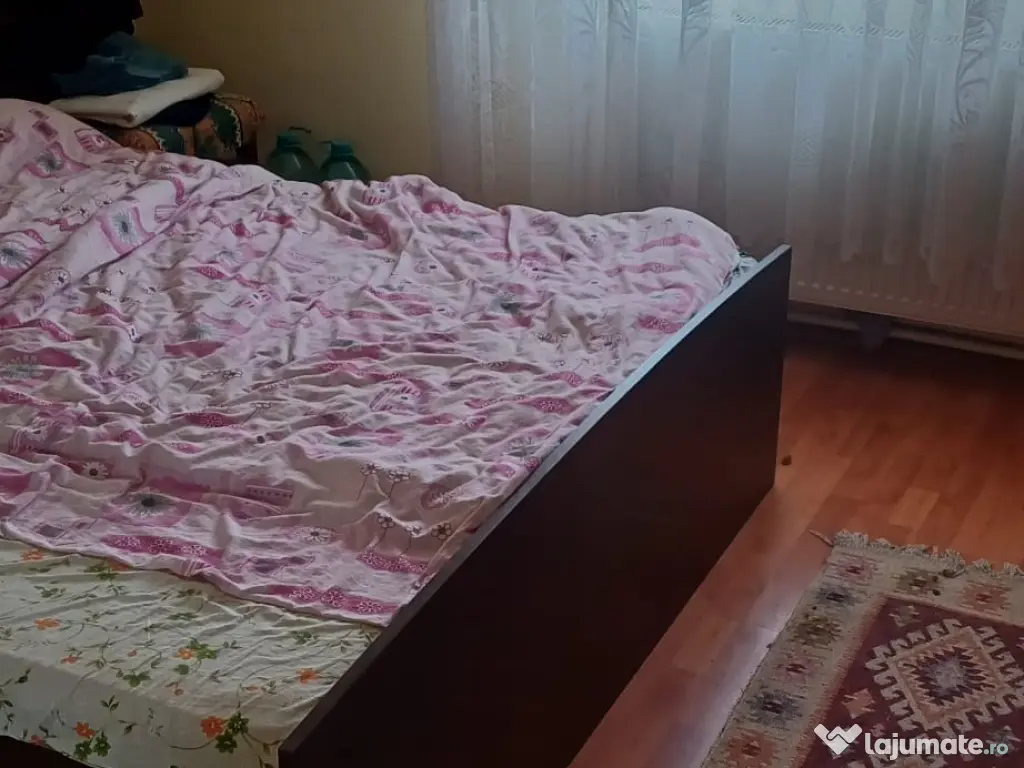 Apartament 2 camere strada Alexandru Ghica intersectie cu str. Bucuresti.