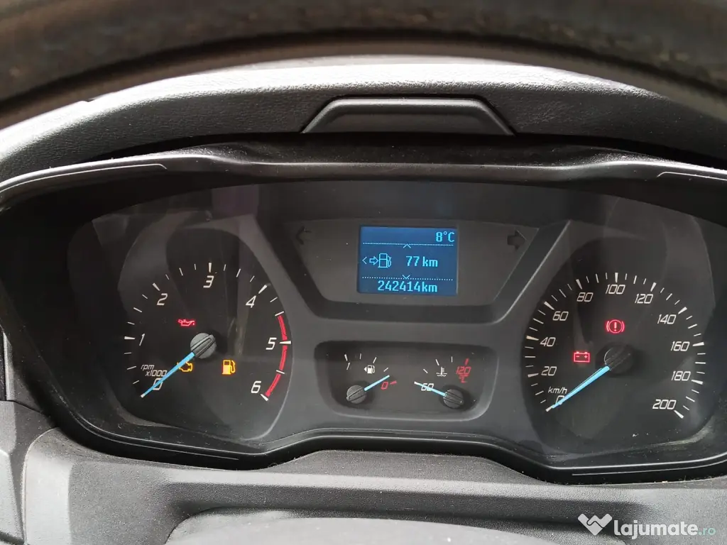 VândFord transit,transformare rulota,tracțiune față 155cp19000 euro negociabil0 