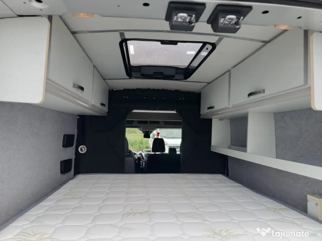 VândFord transit,transformare rulota,tracțiune față 155cp19000 euro negociabil0 