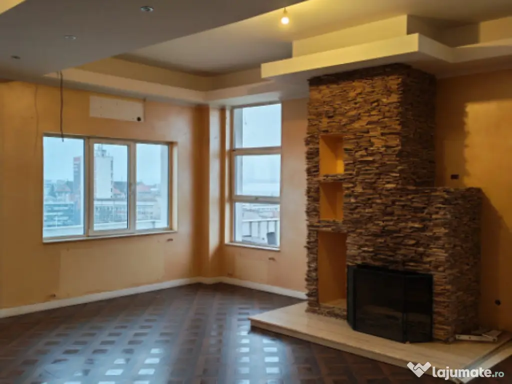 PENTHOUSE EXCLUSIVIST, 317 mp utili + 393 mp terase+piscina, 