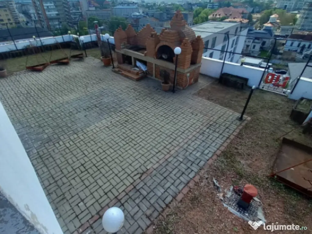 PENTHOUSE EXCLUSIVIST, 317 mp utili + 393 mp terase+piscina, 