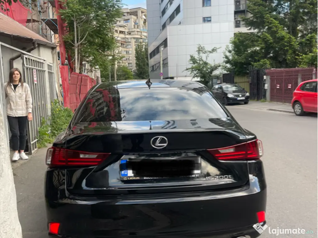 Lexus is 200t benzina 240 cp 2016 107 000km 