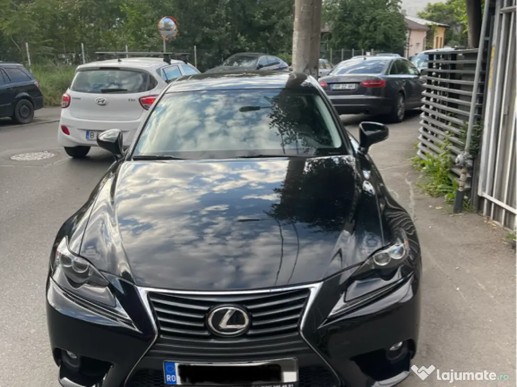 Lexus is 200t benzina 240 cp 2016 107 000km 