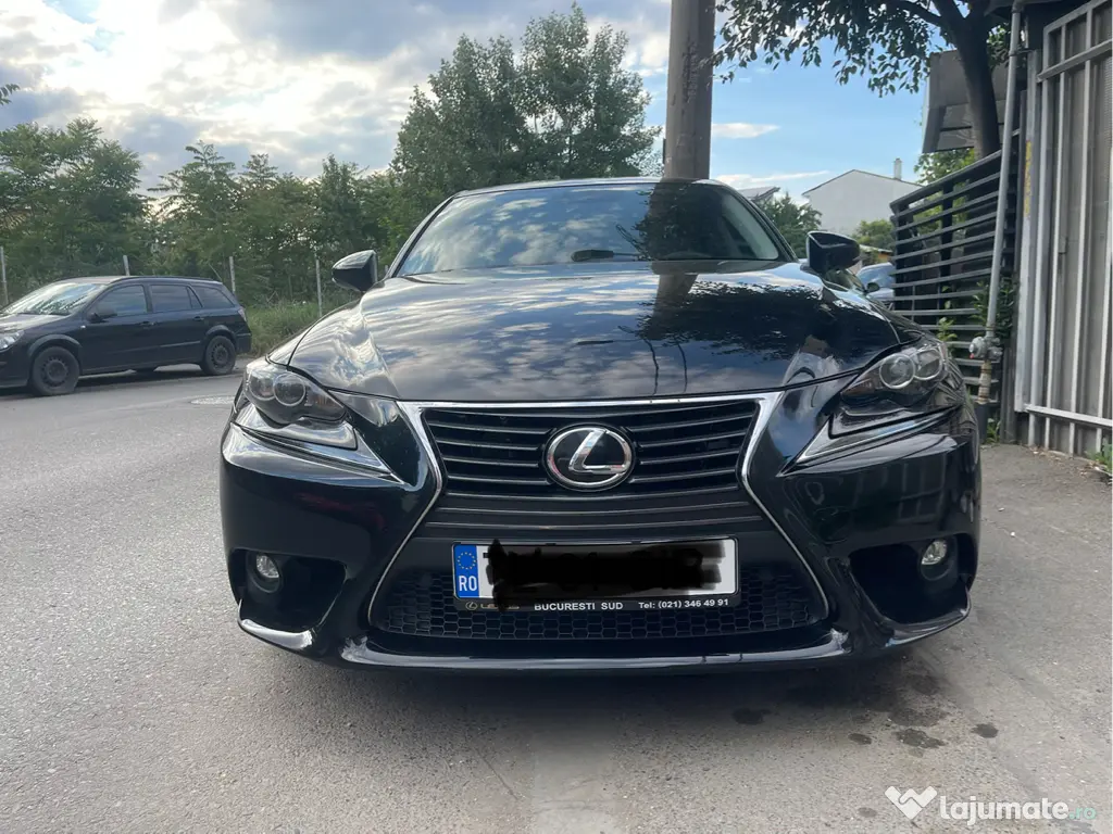 Lexus is 200t benzina 240 cp 2016 107 000km 