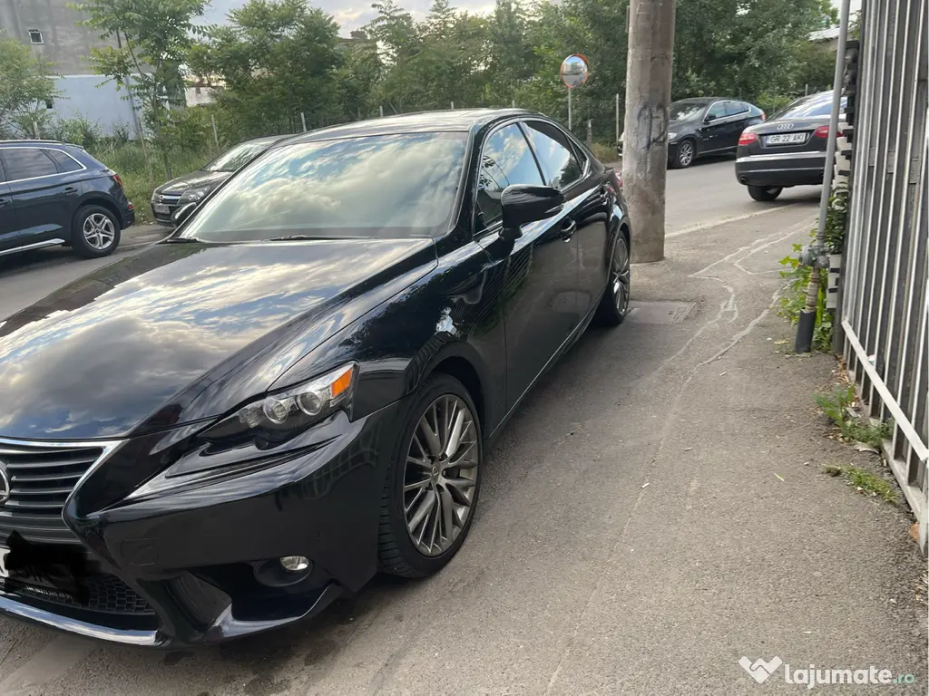 Lexus is 200t benzina 240 cp 2016 107 000km 