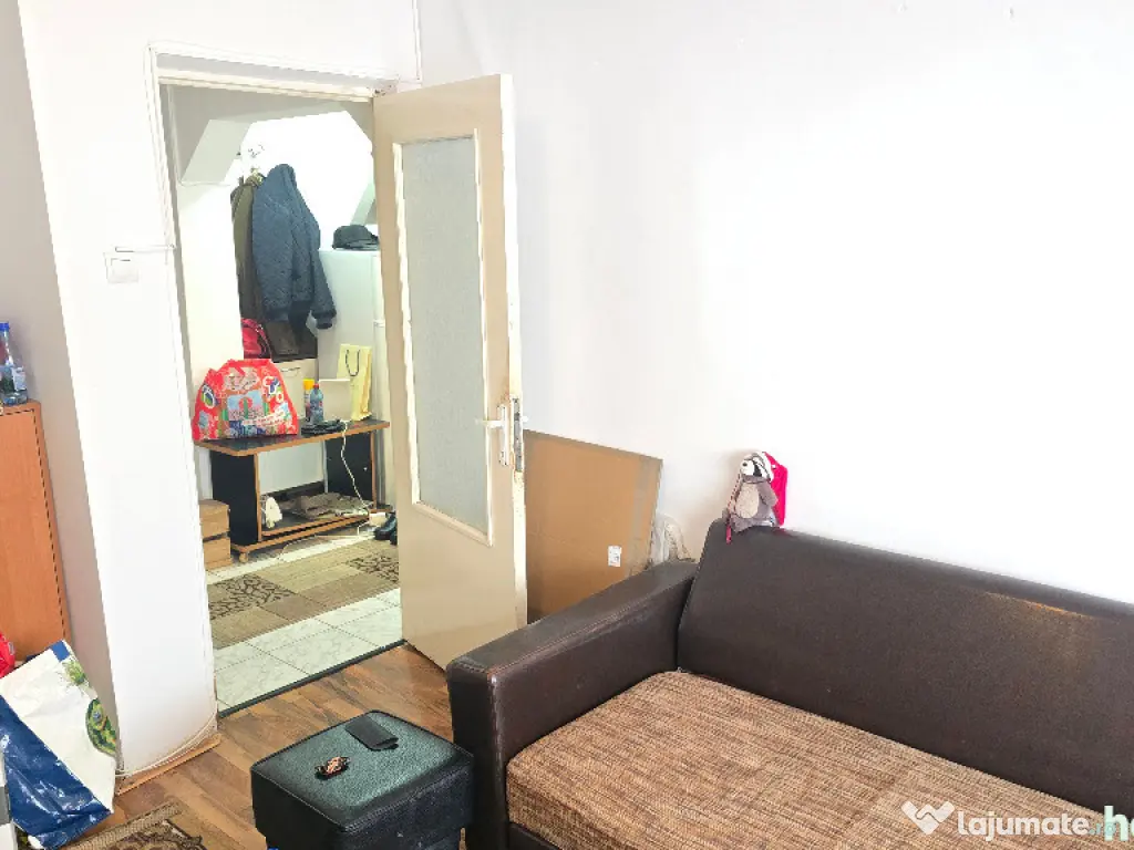 Vand apartament cu o camera decomandat in Deva,Micro 15, parter 
