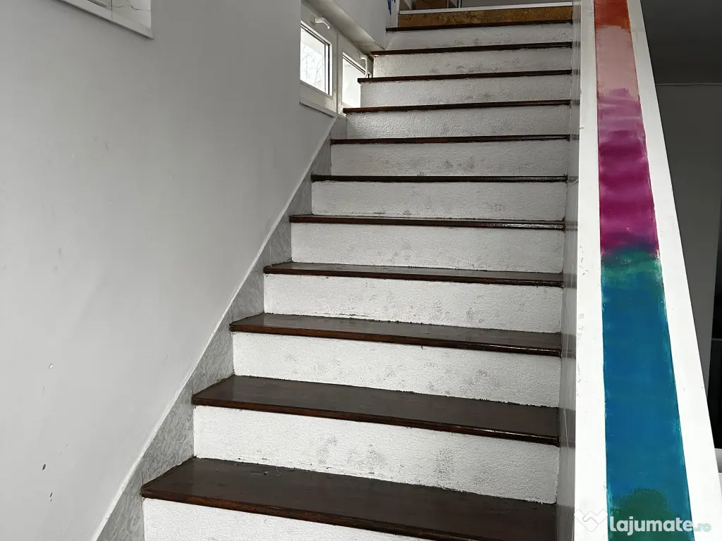 Etaj de Închiriat (SECTOR 4 )- Ideal Cabinet / Sediu Firmă