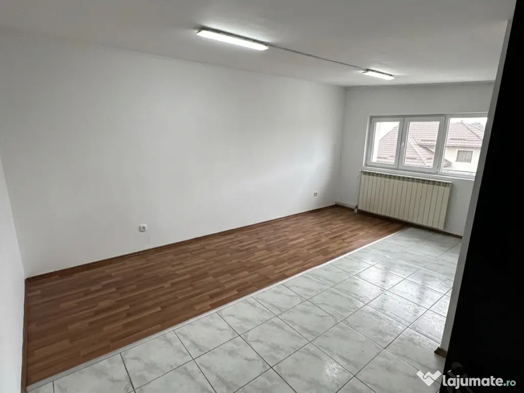 Etaj de Închiriat (SECTOR 4 )- Ideal Cabinet / Sediu Firmă