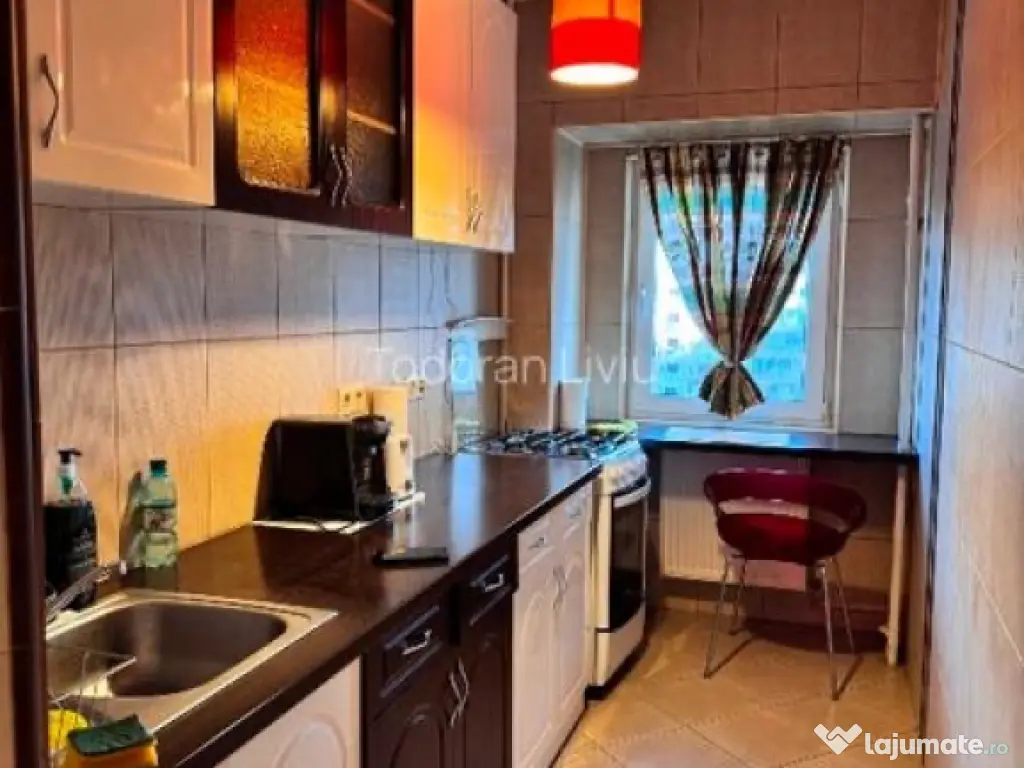 Vitan mall vlad judetul etaj 4 