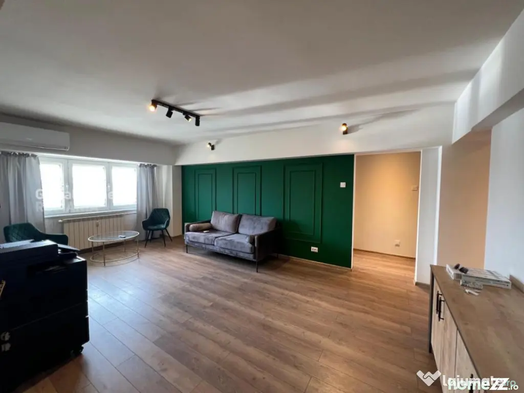 Apartament 4 camere | Unirii-Palatul Parlamentului| Vedere F 