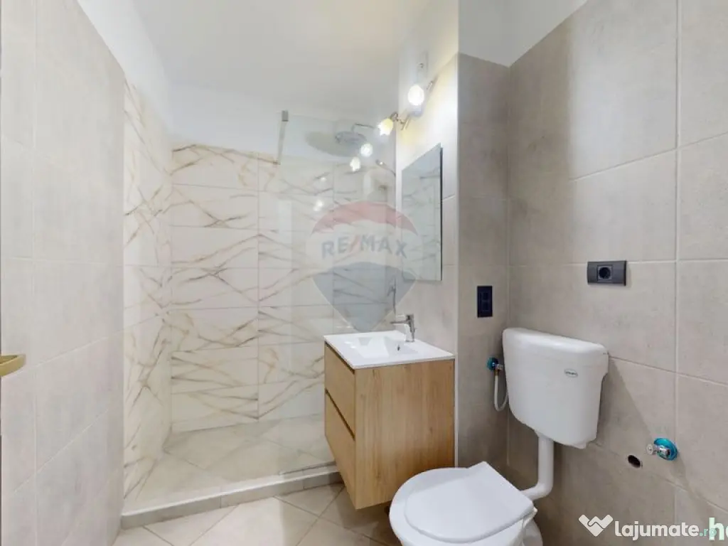 Comision % Studio mobilat și utilat + parcare | Etaj 2 |... 