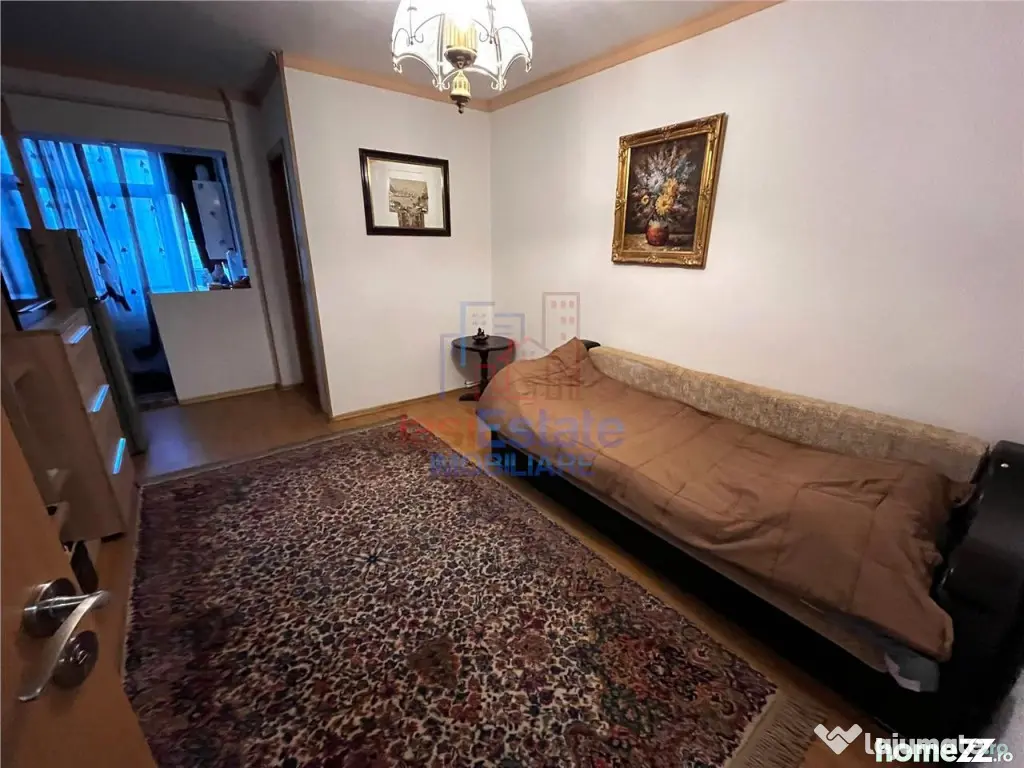 Garsoniera zona Galata 