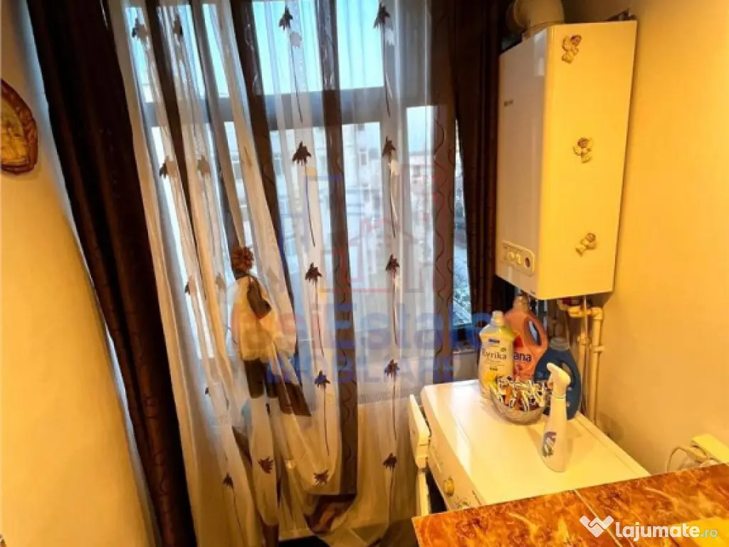 Garsoniera zona Galata 