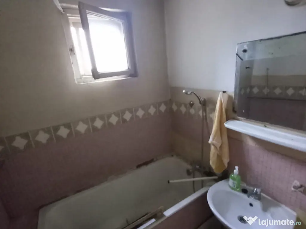 2 camere semidecomandat ETAJUL 2 Nord 58000€ 